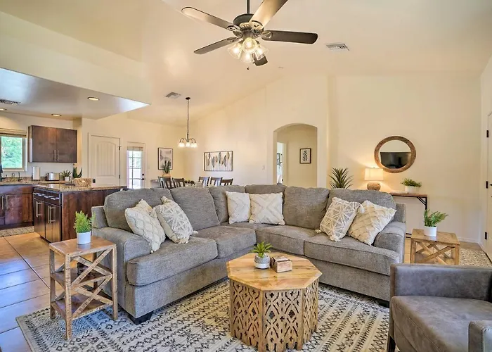 Chic Yuma Getaway Near Park, Golf And Shopping! Fortuna