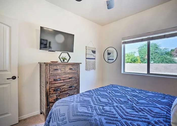 Chic Yuma Getaway Near Park, Golf And Shopping! Holiday home *