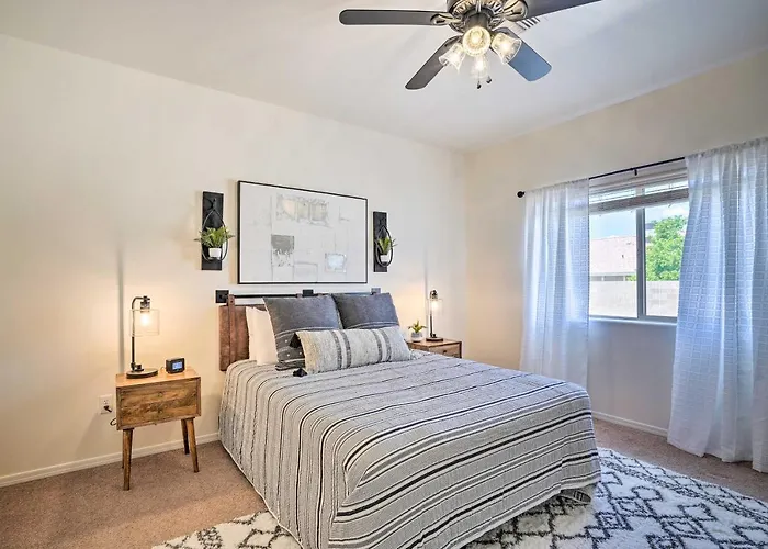 Chic Yuma Getaway Near Park, Golf And Shopping! *