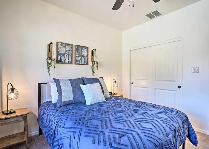 Chic Yuma Getaway Near Park, Golf And Shopping! *
